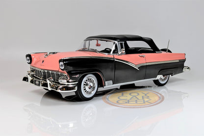 1956 Ford Fairlane Sunliner