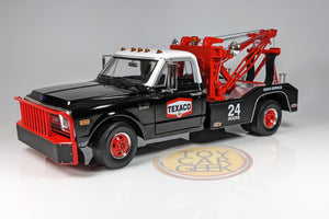 1970 Chevrolet C-30 Wrecker, Texaco (Pre-owned)