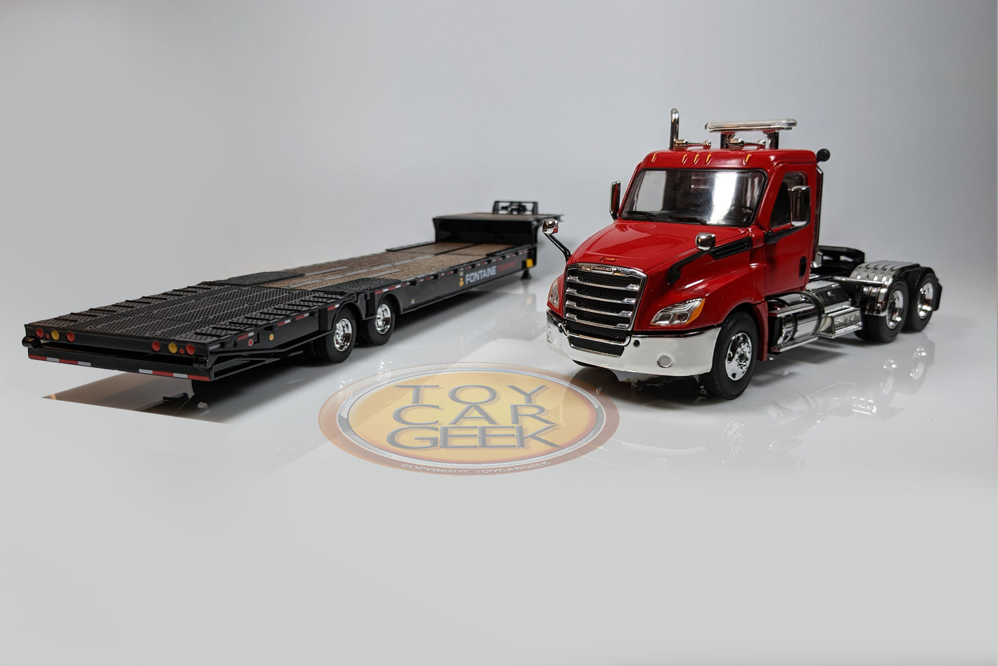 2018 Freightliner Cascadia Day Cab & Fontaine Traverse Trailer