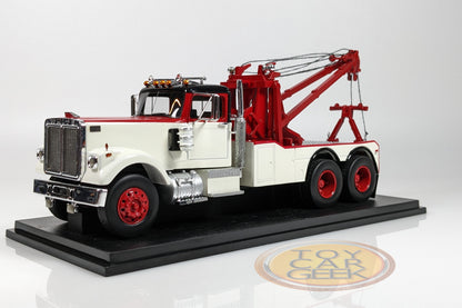 1977 White Road Boss Tow Truck